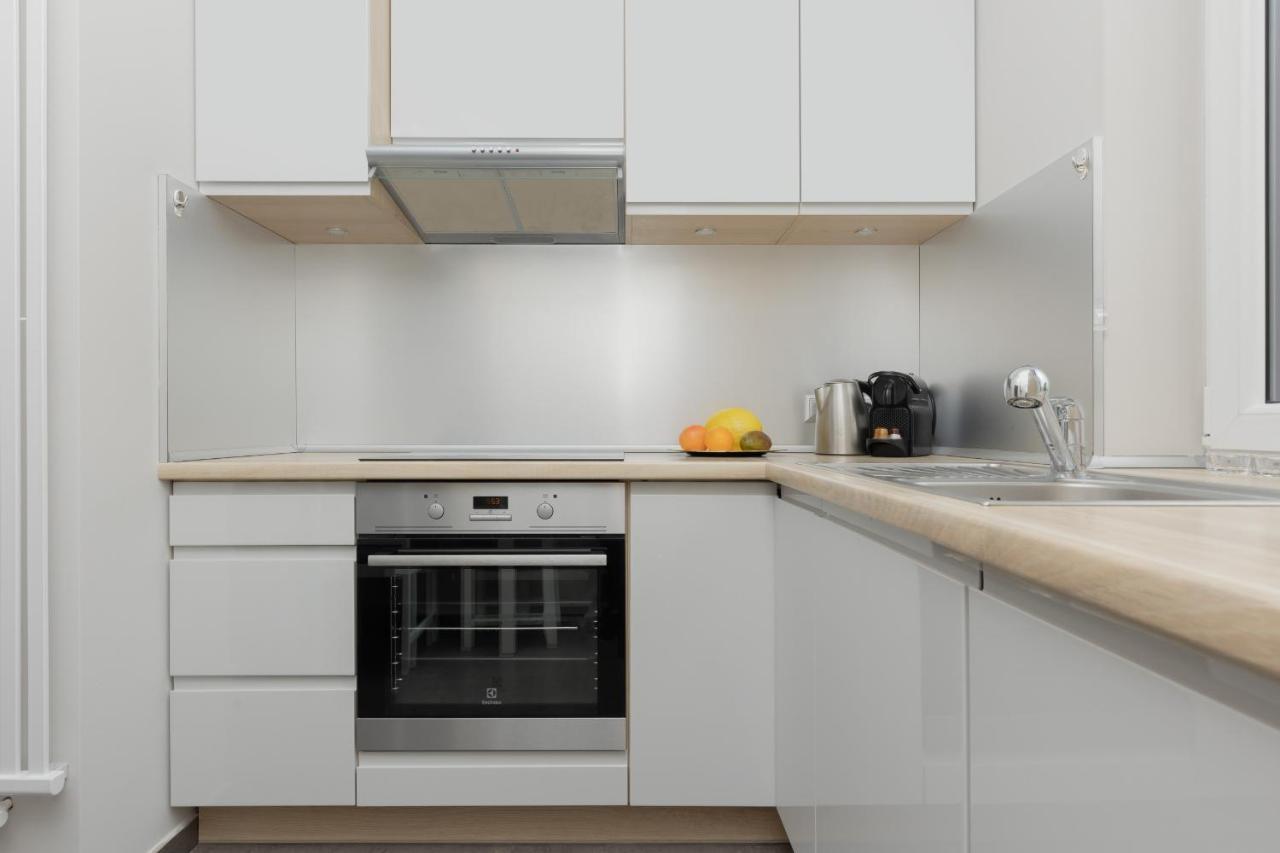 Apartament Modern One Bedroom With Parking In By Renters Prestige *