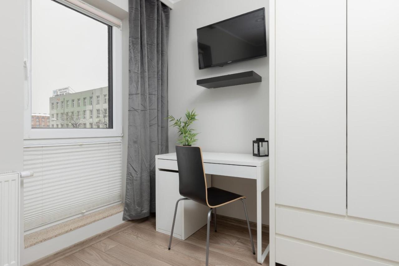 Modern One Bedroom With Parking In By Renters Prestige Łódź