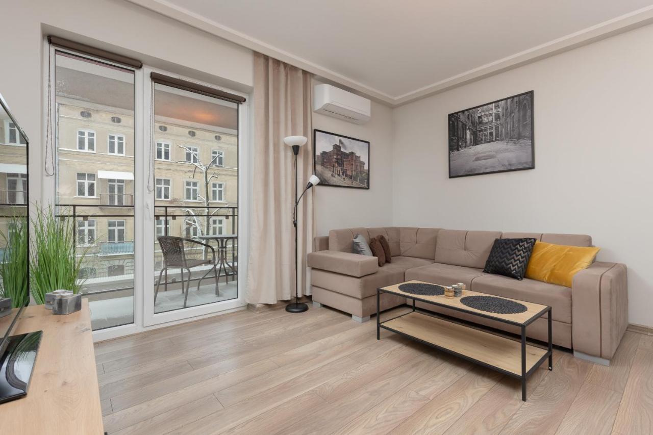 Apartament Modern One Bedroom With Parking In By Renters Prestige Łódź